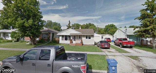 Photo of 702 Parkhill Street in Winnipeg, Manitoba