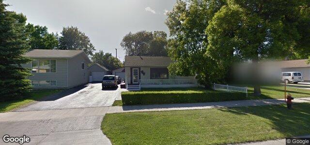 Larawan ng 726 Parkdale Street sa Winnipeg, Manitoba