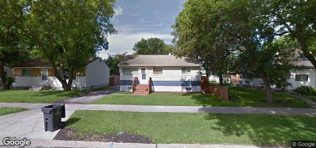 Larawan ng 726 Parkhill Street sa Winnipeg, Manitoba