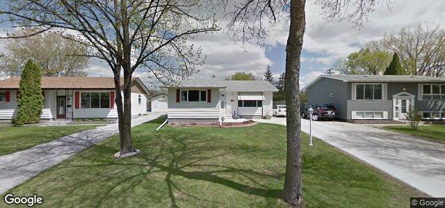 Larawan ng 73 Wharton Boulevard sa Winnipeg, Manitoba