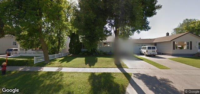 Larawan ng 730 Parkdale Street sa Winnipeg, Manitoba