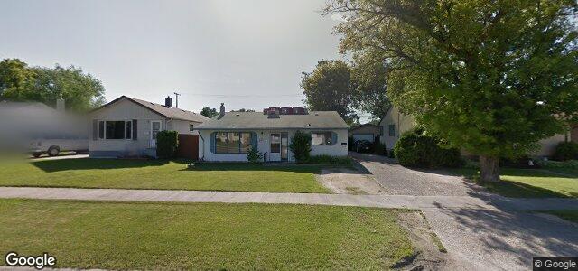Larawan ng 738 Parkdale Street sa Winnipeg, Manitoba