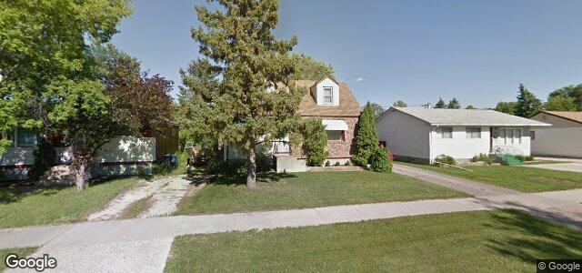 Larawan ng 741 Parkdale Street sa Winnipeg, Manitoba