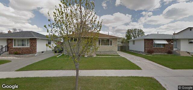 Larawan ng 817 Parkdale Street sa Winnipeg, Manitoba