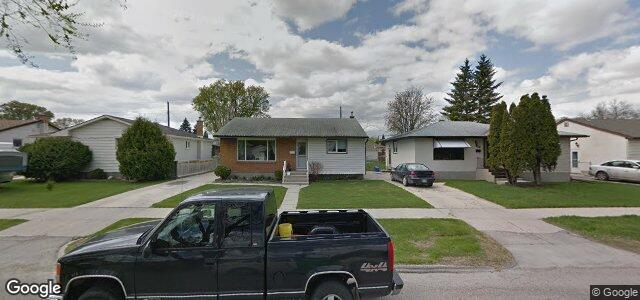 Larawan ng 818 Parkhill Street sa Winnipeg, Manitoba
