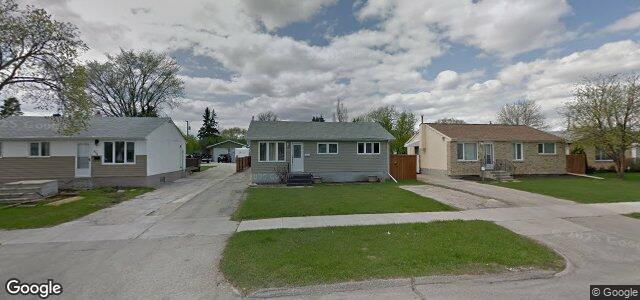 Larawan ng 818 Vimy Road sa Winnipeg, Manitoba
