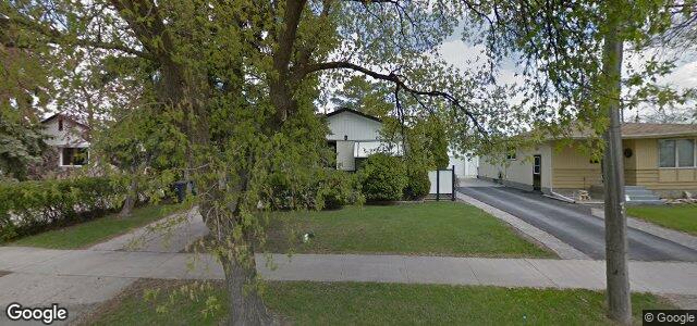 Larawan ng 821 Parkhill Street sa Winnipeg, Manitoba