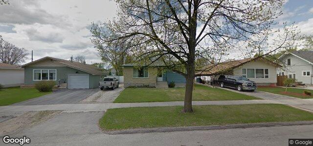 Larawan ng 838 Parkhill Street sa Winnipeg, Manitoba