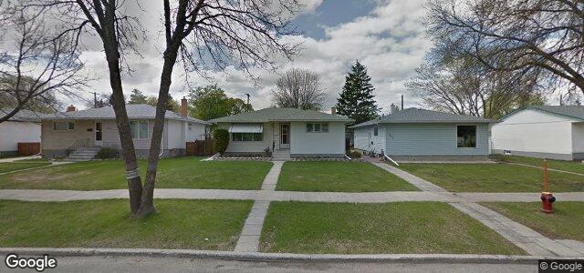 Larawan ng 858 Parkdale Street sa Winnipeg, Manitoba