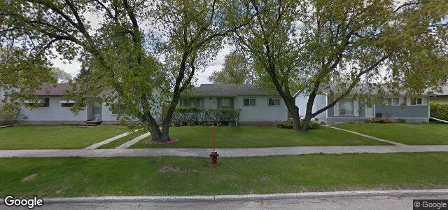 Larawan ng 886 Parkdale Street sa Winnipeg, Manitoba