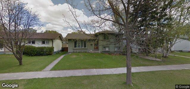 Larawan ng 889 Parkdale Street sa Winnipeg, Manitoba