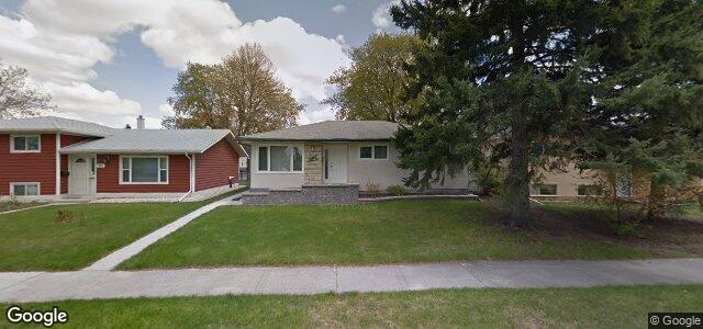 Larawan ng 905 Parkdale Street sa Winnipeg, Manitoba