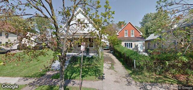 Larawan ng 106 Eaton Street sa Winnipeg, Manitoba