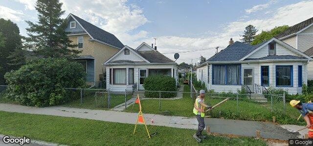 Larawan ng 522 Castle Avenue sa Winnipeg, Manitoba