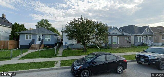 Larawan ng 533 Castle Avenue sa Winnipeg, Manitoba