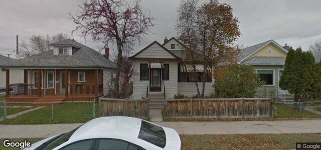 Larawan ng 545 Chalmers Avenue sa Winnipeg, Manitoba