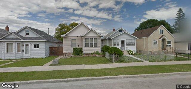 Larawan ng 577 Castle Avenue sa Winnipeg, Manitoba