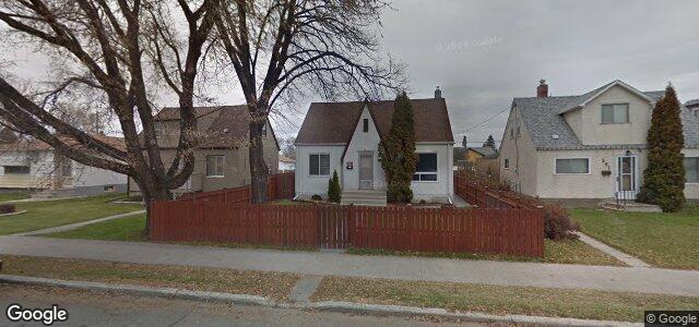 Photo of 581 Chalmers Avenue in Winnipeg, Manitoba