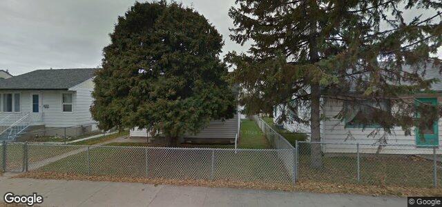 Larawan ng 588 Chalmers Avenue sa Winnipeg, Manitoba