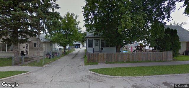 Larawan ng 591 Harbison Avenue E sa Winnipeg, Manitoba