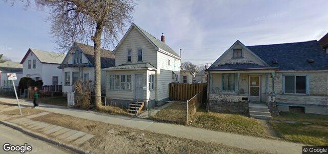 Larawan ng 595 Talbot Avenue sa Winnipeg, Manitoba