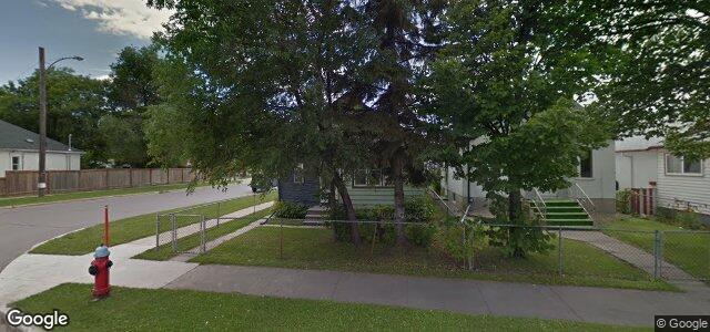 Larawan ng 608 Castle Avenue sa Winnipeg, Manitoba