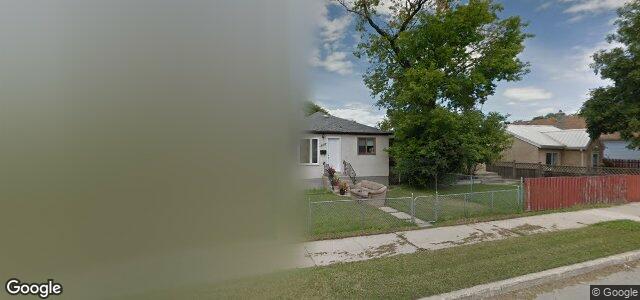 Larawan ng 615 Castle Avenue sa Winnipeg, Manitoba