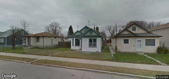 Larawan ng 629 Chalmers Avenue sa Winnipeg, Manitoba