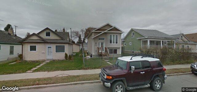 Larawan ng 635 Chalmers Avenue sa Winnipeg, Manitoba