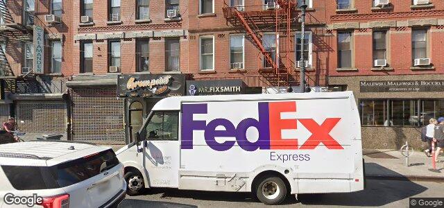 Larawan ng 653 Manhattan Avenue sa Winnipeg, Manitoba