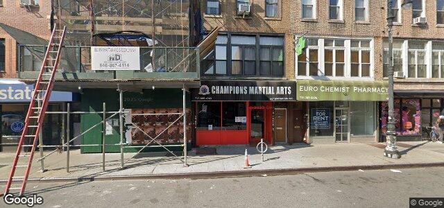 Larawan ng 667 Manhattan Avenue sa Winnipeg, Manitoba