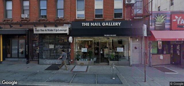 Larawan ng 670 Manhattan Avenue sa Winnipeg, Manitoba