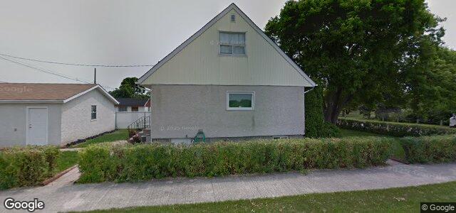Larawan ng 705 Chalmers Avenue E sa Winnipeg, Manitoba