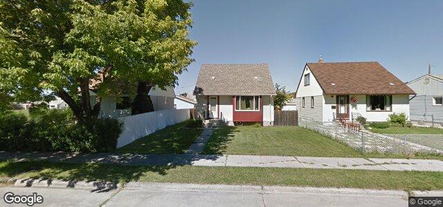 Larawan ng 709 Chalmers Avenue E sa Winnipeg, Manitoba