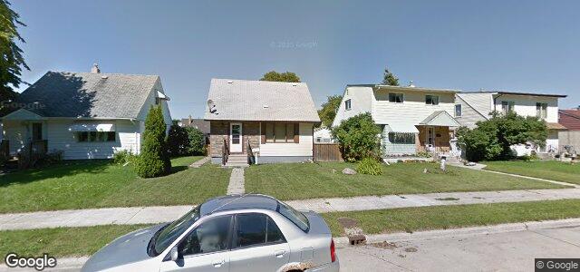 Larawan ng 729 Chalmers Avenue E sa Winnipeg, Manitoba