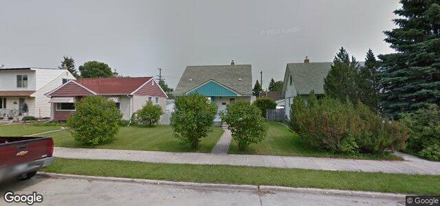Larawan ng 745 Chalmers Avenue E sa Winnipeg, Manitoba