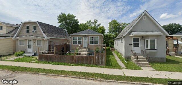 Larawan ng 90 Eaton Street sa Winnipeg, Manitoba