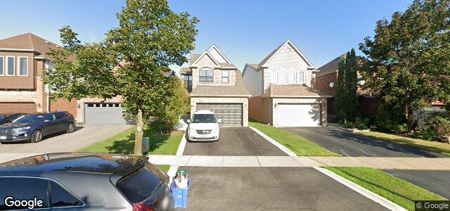 Larawan ng 98 Eaton Street sa Winnipeg, Manitoba