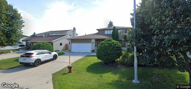 Larawan ng 108 Ambassador Row sa Winnipeg, Manitoba