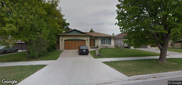 Larawan ng 1130 Diplomat Drive sa Winnipeg, Manitoba
