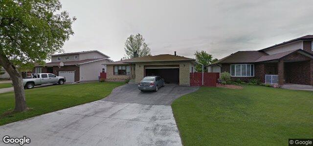 Larawan ng 1135 Diplomat Drive sa Winnipeg, Manitoba