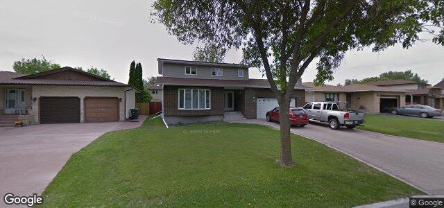 Photo of 1141 Diplomat Drive in Winnipeg, Manitoba