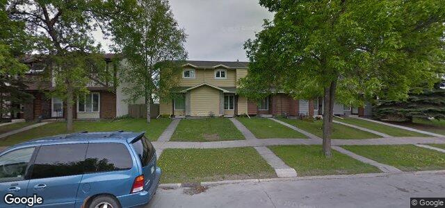 Larawan ng 1212 Diplomat Drive sa Winnipeg, Manitoba