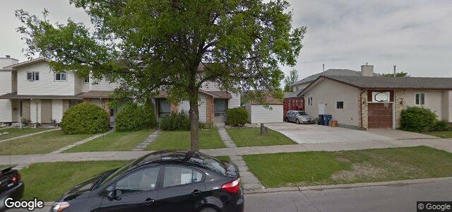 Larawan ng 1242 Diplomat Drive sa Winnipeg, Manitoba