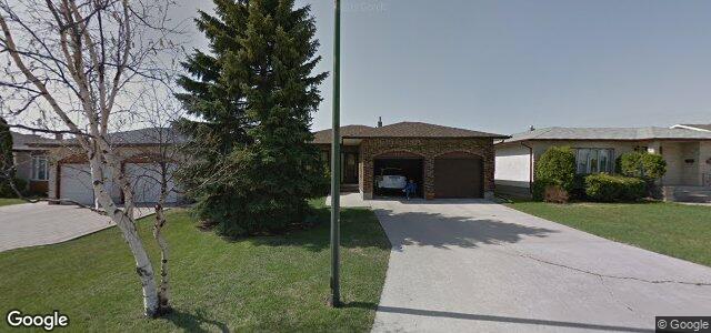 Larawan ng 127 Meredith Bay sa Winnipeg, Manitoba