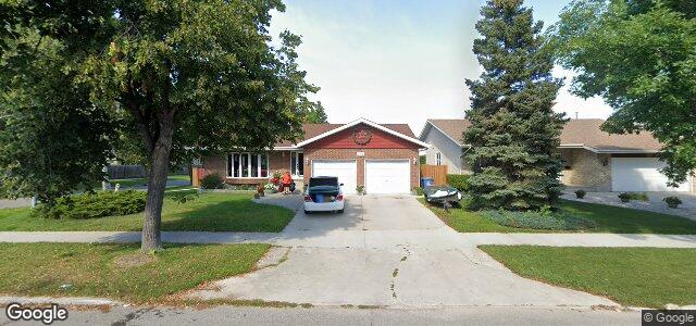 Larawan ng 131 Ambassador Row sa Winnipeg, Manitoba