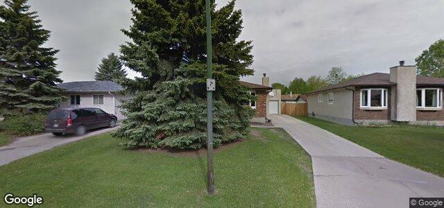 Larawan ng 14 Blackthorne Bay sa Winnipeg, Manitoba