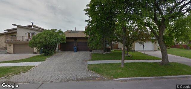 Larawan ng 143 Ambassador Row sa Winnipeg, Manitoba