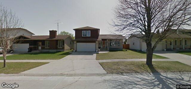 Larawan ng 18 Amanda Crescent sa Winnipeg, Manitoba