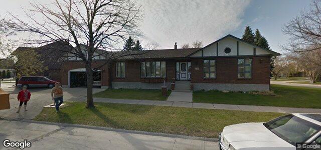 Larawan ng 201 Ambassador Row sa Winnipeg, Manitoba